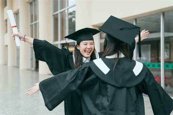 韦尔瓦大学毕业证颁发日期,韦尔瓦大学学位证发证时间